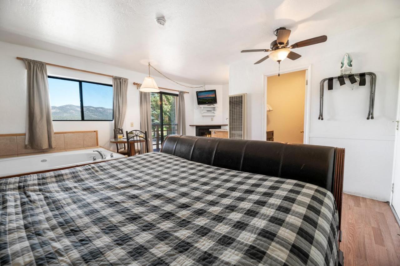 Big Bear Lake Front Lodge Bagian luar foto