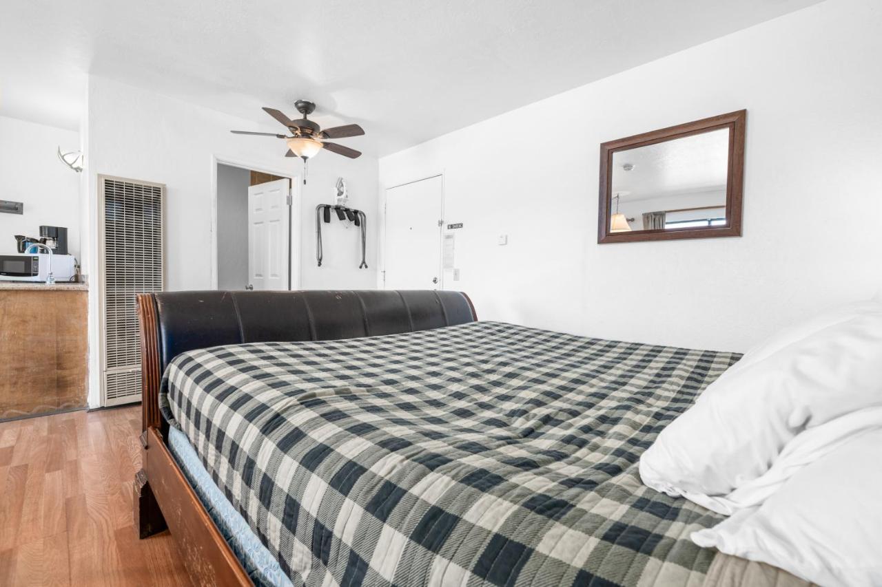 Big Bear Lake Front Lodge Bagian luar foto