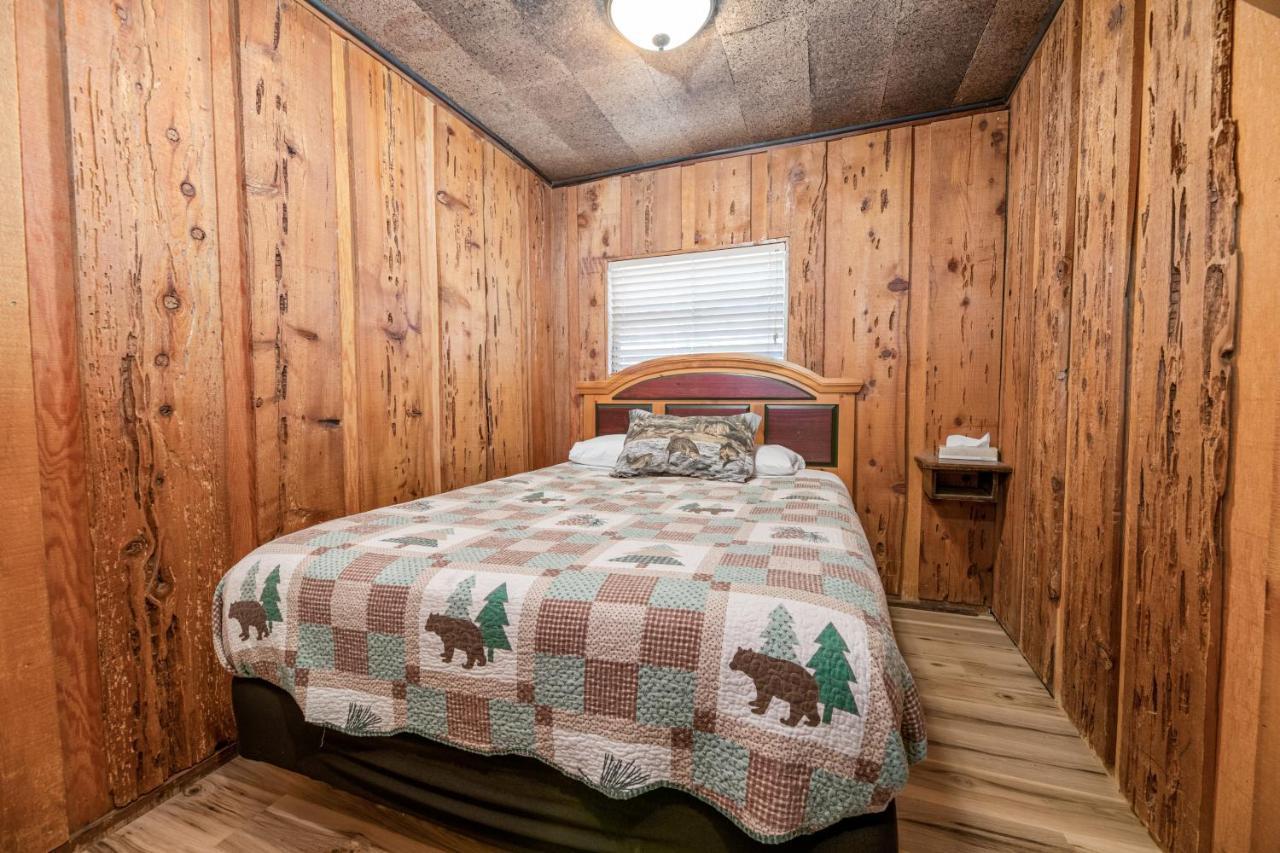 Big Bear Lake Front Lodge Bagian luar foto