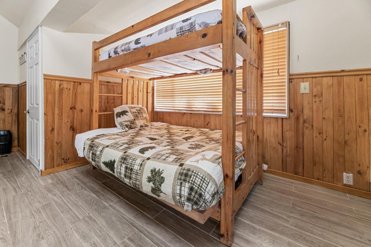 Big Bear Lake Front Lodge Bagian luar foto